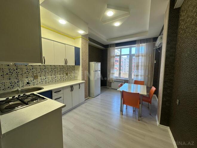 Сдаётся 2-комн. новостройка 70 м², м. Нефтчиляр, photo 1 from 12