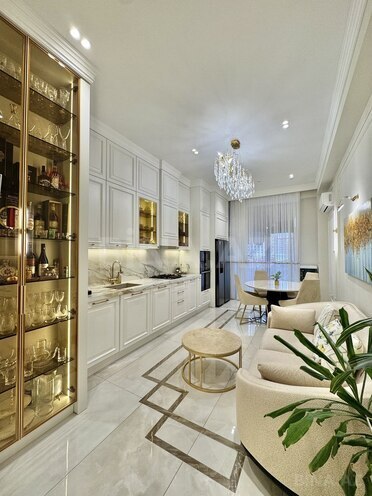Satılır 4 otaqlı yeni tikili 195 m², 28 May m., photo 6 from 18
