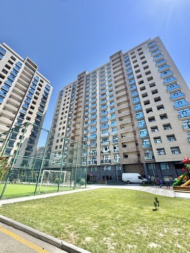 Satılır 4 otaqlı yeni tikili 195 m², 28 May m., photo 1 from 18