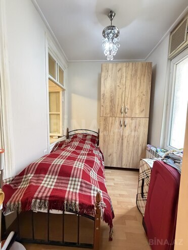 Satılır 2 otaqlı köhnə tikili 45 m², Sahil m., photo 7 from 13