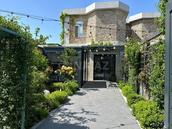 Satılır 7 otaqlı həyət evi/bağ evi 450 m², Gənclik m., photo 1 from 16