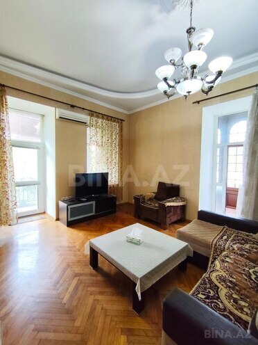 İcarəyə verilir 4 otaqlı köhnə tikili 120 m², Sahil m., photo 7 from 31
