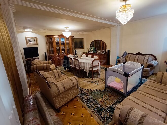 Satılır 5 otaqlı köhnə tikili 130 m², 8-ci mikrorayon q., photo 5 from 18
