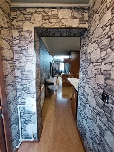 Satılır 5 otaqlı köhnə tikili 130 m², 8-ci mikrorayon q., photo 17 from 18
