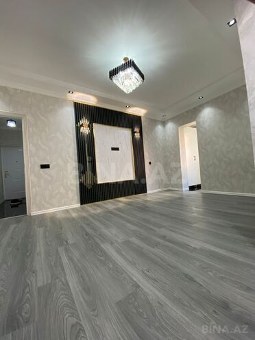 Satılır 2 otaqlı köhnə tikili 45 m², İnşaatçılar m., photo 1 from 12