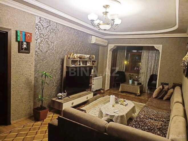 Satılır 5 otaqlı köhnə tikili 130 m², 8-ci mikrorayon q., photo 3 from 18