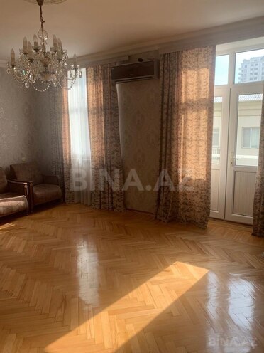 İcarəyə verilir 2 otaqlı köhnə tikili 60 m², 28 May m., photo 5 from 25
