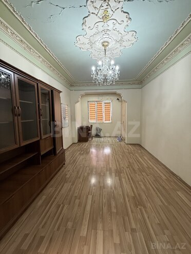 Satılır 2 otaqlı köhnə tikili 55 m², Memar Əcəmi m., photo 1 from 12
