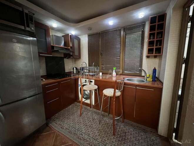 İcarəyə verilir 3 otaqlı köhnə tikili 95 m², İçəri Şəhər m., photo 9 from 25