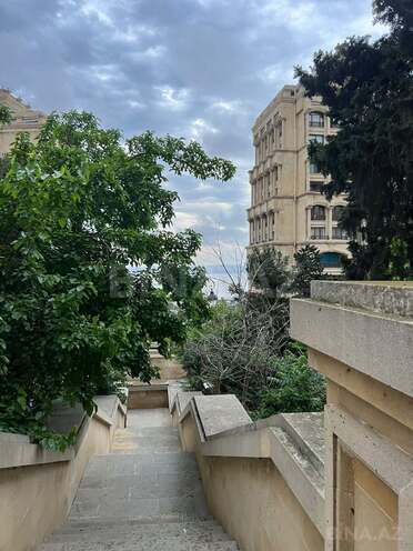 İcarəyə verilir 3 otaqlı köhnə tikili 95 m², İçəri Şəhər m., photo 19 from 25