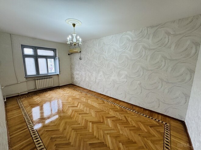 Satılır 3 otaqlı köhnə tikili 85 m², Xalqlar Dostluğu m., photo 4 from 14