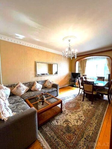 Satılır 4 otaqlı köhnə tikili 110 m², Əhmədli q., photo 1 from 24