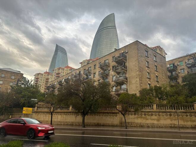 Satılır 3 otaqlı köhnə tikili 48 m², İçəri Şəhər m., photo 1 from 20