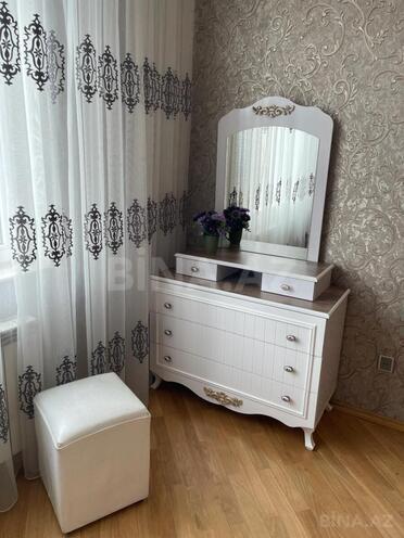 İcarəyə verilir 3 otaqlı yeni tikili 170 m², 28 May m., photo 9 from 17