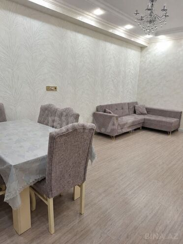 Сдаётся 2-комн. новостройка 70 м², м. Кара Караев, photo 1 from 7