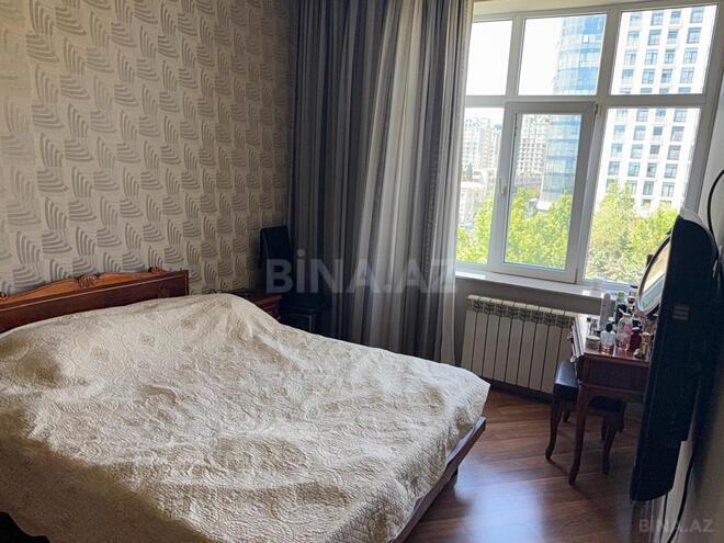 Продаётся 3-комн. вторичка 85 м², Насиминский  р., photo 17 from 18