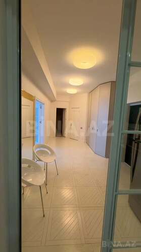 Сдаётся 3-комн. новостройка 110 м², м. 8 ноября, photo 9 from 12