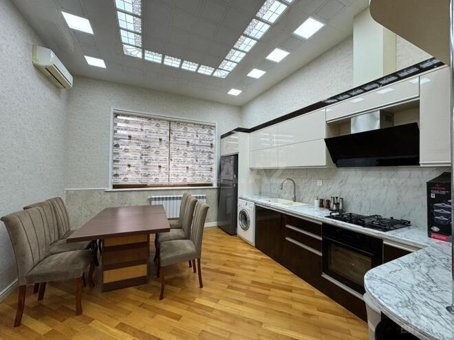 Satılır 8 otaqlı həyət evi/bağ evi 450 m², Buzovna q., photo 12 from 32