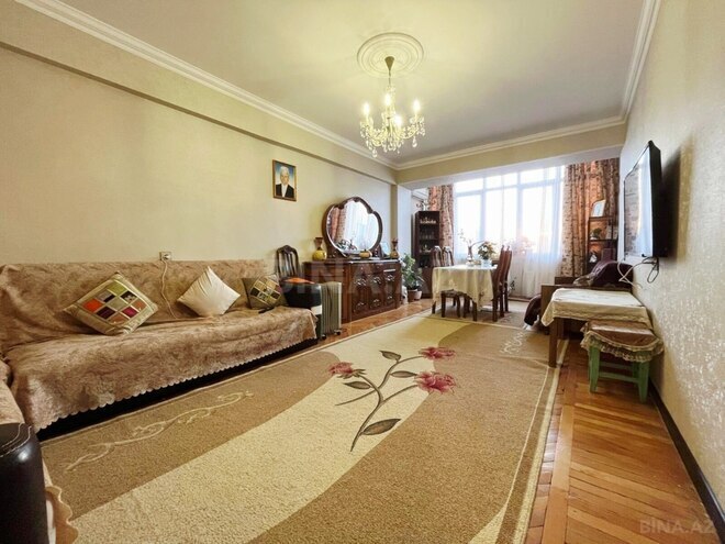 Продаётся 3-комн. вторичка 110 м², м. Нариман Нариманов, photo 1 from 17