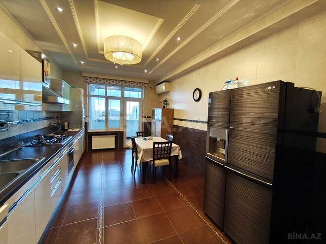 İcarəyə verilir 4 otaqlı yeni tikili 200 m², 28 May m., photo 8 from 32