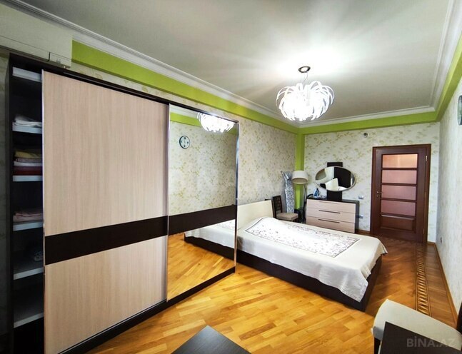 İcarəyə verilir 4 otaqlı yeni tikili 200 m², 28 May m., photo 19 from 32