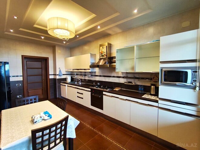 İcarəyə verilir 4 otaqlı yeni tikili 200 m², 28 May m., photo 6 from 32