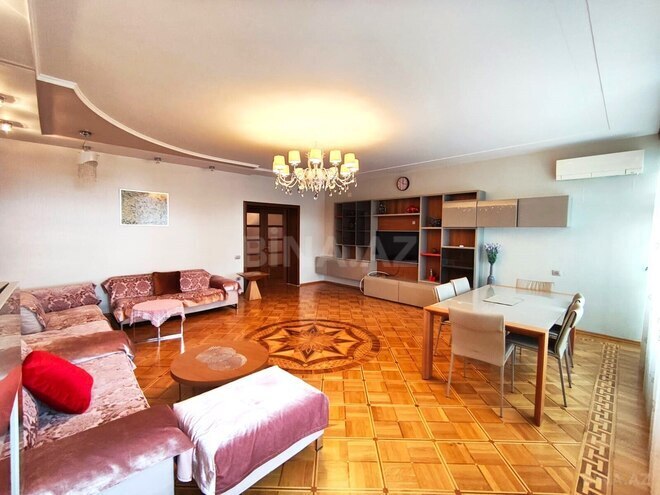 İcarəyə verilir 4 otaqlı yeni tikili 200 m², 28 May m., photo 4 from 32