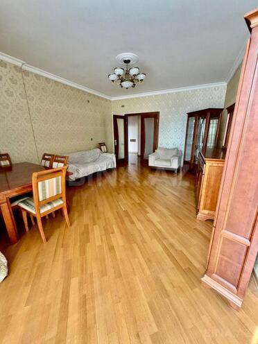 İcarəyə verilir 3 otaqlı yeni tikili 140 m², Xalqlar Dostluğu m., photo 3 from 13