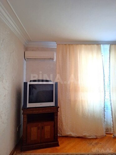 İcarəyə verilir 3 otaqlı köhnə tikili 90 m², Elmlər Akademiyası m., photo 3 from 17
