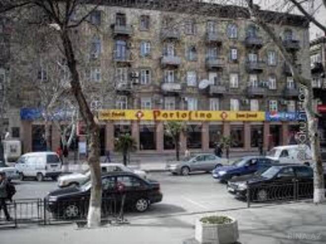 Satılır 3 otaqlı köhnə tikili 80 m², Sahil m., photo 14 from 15