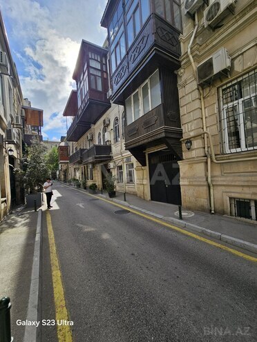 Satılır 3 otaqlı köhnə tikili 80 m², Sahil m., photo 3 from 32