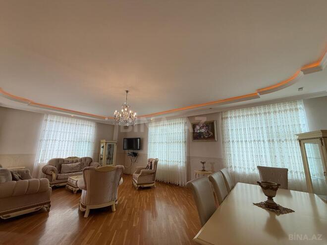 İcarəyə verilir 4 otaqlı yeni tikili 170 m², 28 May m., photo 18 from 31