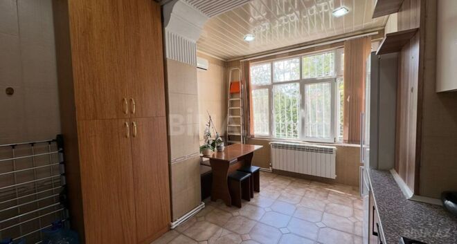 İcarəyə verilir 2 otaqlı köhnə tikili 65 m², Elmlər Akademiyası m., photo 4 from 14