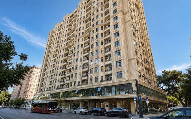 Продаётся 3-комн. новостройка 140 м², Насиминский  р., photo 1 from 14