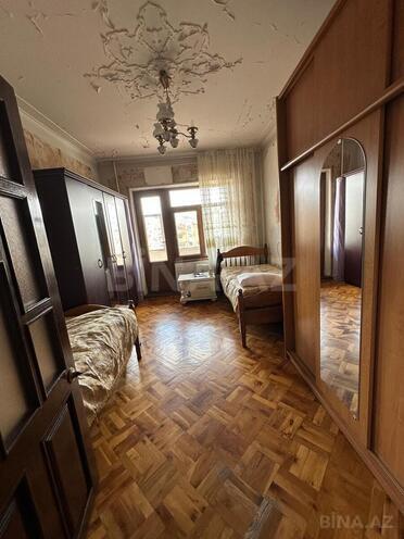 Satılır 4 otaqlı köhnə tikili 105 m², Qara Qarayev m., photo 5 from 13