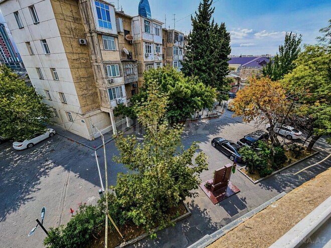 Продаётся 3-комн. вторичка 80 м², м. Нариман Нариманов, photo 12 from 13