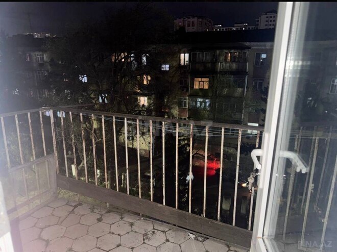Продаётся 3-комн. вторичка 70 м², м. Нефтчиляр, photo 7 from 11