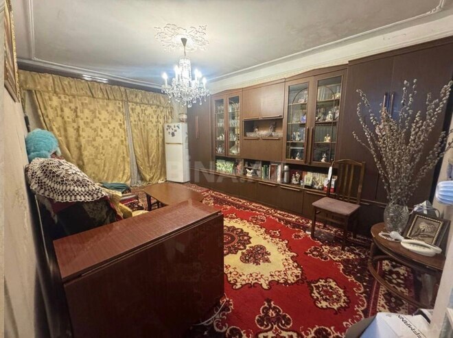Продаётся 3-комн. вторичка 70 м², м. Нефтчиляр, photo 3 from 11