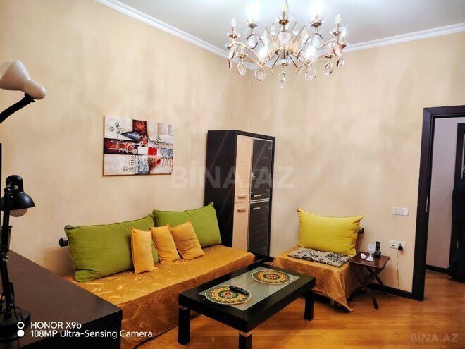 Satılır 3 otaqlı köhnə tikili 90.5 m², Nizami m., photo 3 from 21