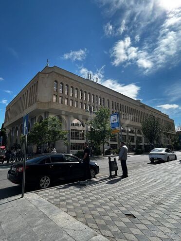 Продаётся  объект 45 м², м. Элмляр Академиясы, photo 1 from 8