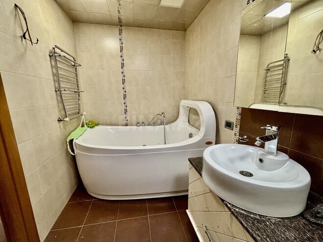 Satılır 3 otaqlı yeni tikili 145 m², Nərimanov r., photo 13 from 15