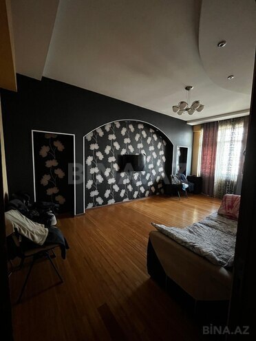 Продаётся 3-комн. новостройка 87 м², м. Кара Караев, photo 1 from 17
