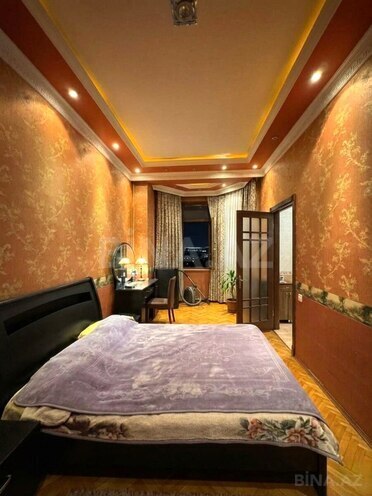 Satılır 2 otaqlı köhnə tikili 70 m², Elmlər Akademiyası m., photo 4 from 9
