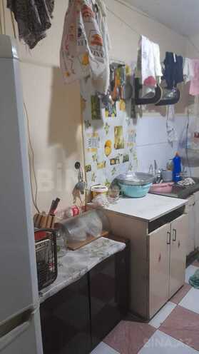 Продаётся 2-комн. вторичка 42 м², м. Низами, photo 13 from 14