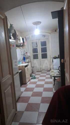 Продаётся 2-комн. вторичка 42 м², м. Низами, photo 9 from 14