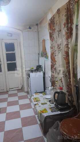 Продаётся 2-комн. вторичка 42 м², м. Низами, photo 11 from 14
