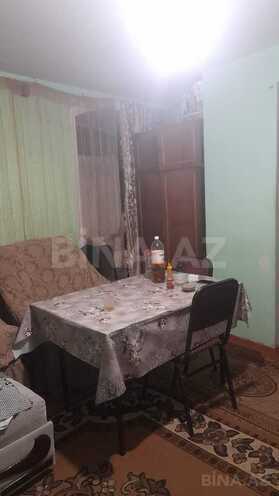 Продаётся 2-комн. вторичка 42 м², м. Низами, photo 1 from 14