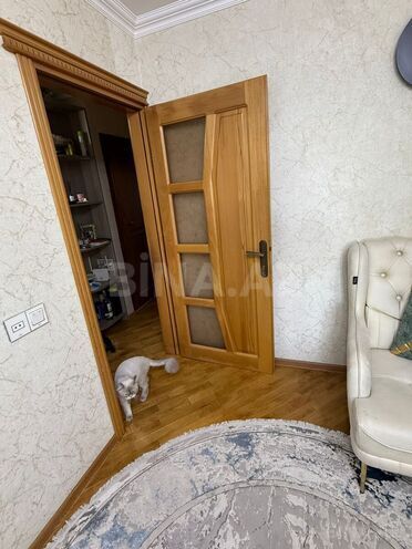 Продаётся 4-комн. вторичка 75 м², м. Нефтчиляр, photo 8 from 18