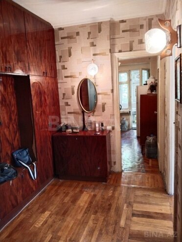 Продаётся 3-комн. вторичка 62 м², Бинагадинский р., photo 12 from 17