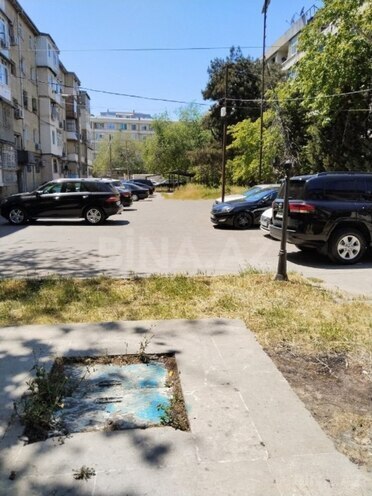 Продаётся 3-комн. вторичка 62 м², Бинагадинский р., photo 14 from 17